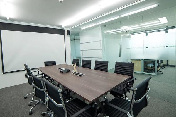 Meeting Room (Big)