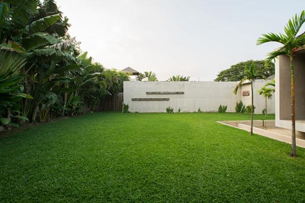 Entrance & Garden