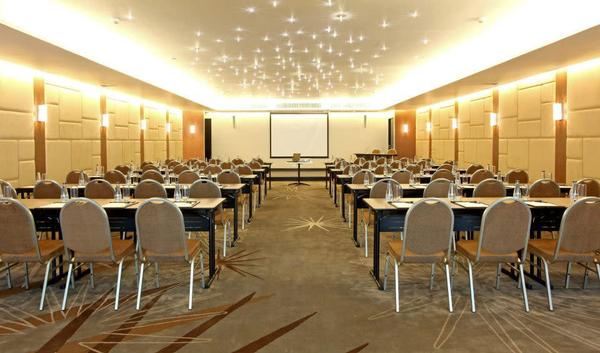 Pillarless Event Room