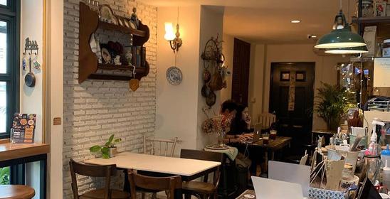 Cafe Phom Kanom Ter