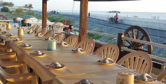 สวนอาหารเพชรศรีฟ้า