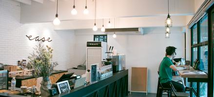 Ease Cafe&CoWorking Space