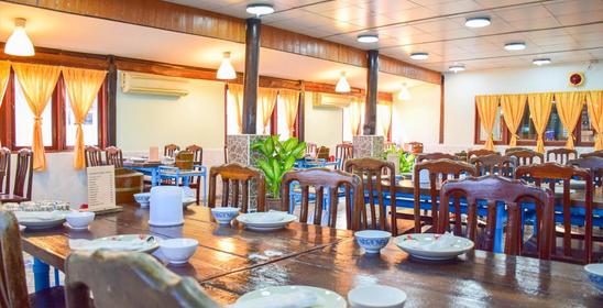 สวนอาหารเพชรศรีฟ้า