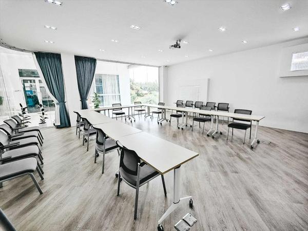 Seminar Room (สำหรับ 1-40 ท่าน)