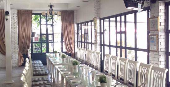 The White House Kafe