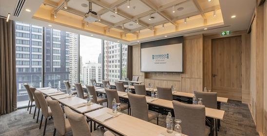 Staybridge Suites Bangkok Sukhumvit, an IHG Hotel