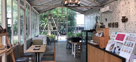 The Pine Farm & Cafe