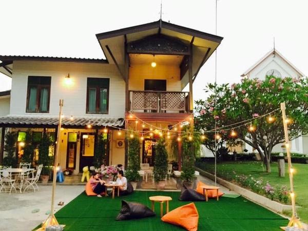 Cottage Coffee & Cake by vava