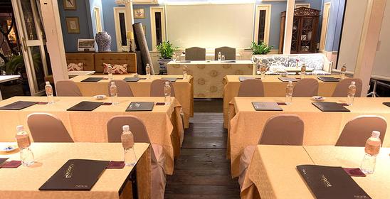 Ndol Streamside Thai Villas