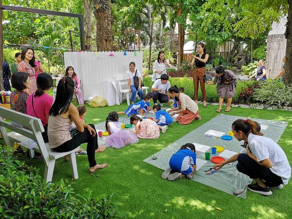 ลานกิจจกรรมหญ้าเทียม Outdoor
