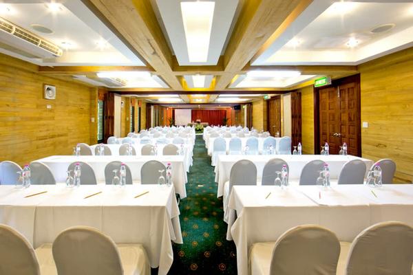 Greenery Hall