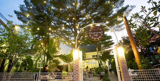 Hookrajongcafe -หูกระจงคาเฟ่-