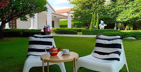 Cottage Coffee & Cake by vava