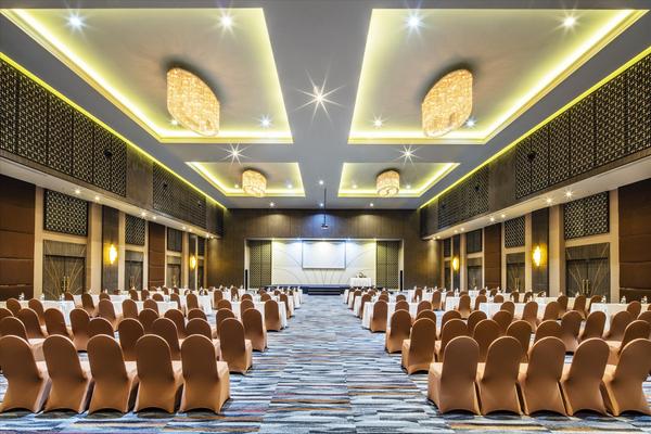 PIMARN GRAND BALLROOM