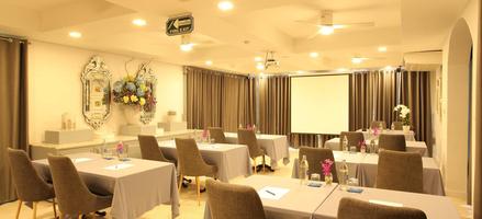 Villa Amphawa วิลล่า อัมพวา