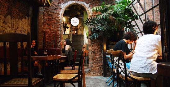 wallflowers cafe