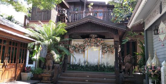 เรือนไทยปุญชรัศมี