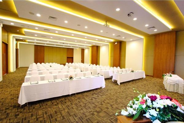 Meeting Room - เสลา