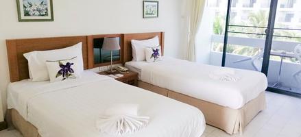 Nern Chalet Beachfront Hotel