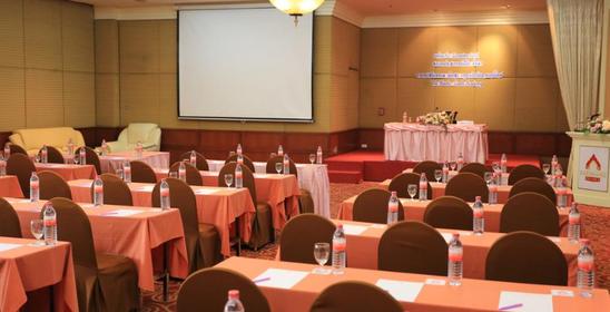 Karnmanee Palace Hotel