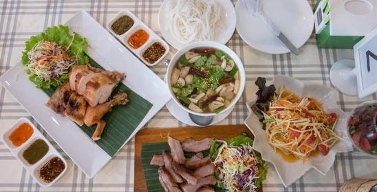 RapheeRada Coffee and Somtum by เจ๊เล้ง