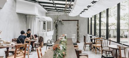 Unbirthday Café