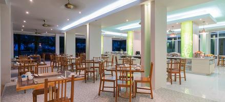 The Briza Beach Resort Khaolak