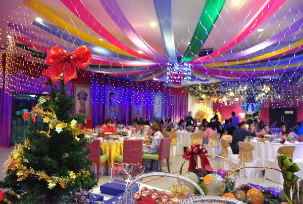 Christmas hall (ห้องคริสมาส)