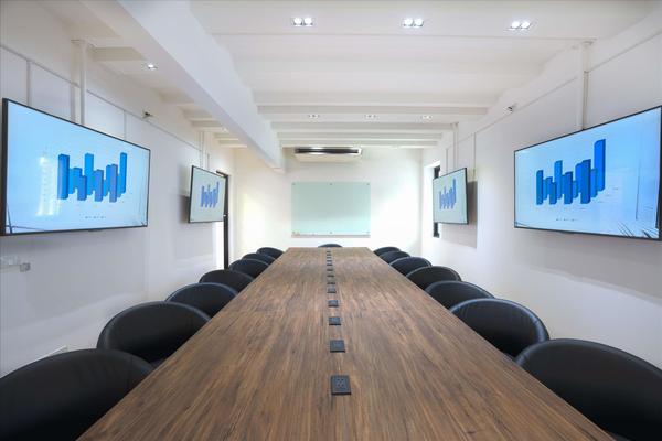 ห้อง Meeting Room/Workshop รองรับได้ 20 คน